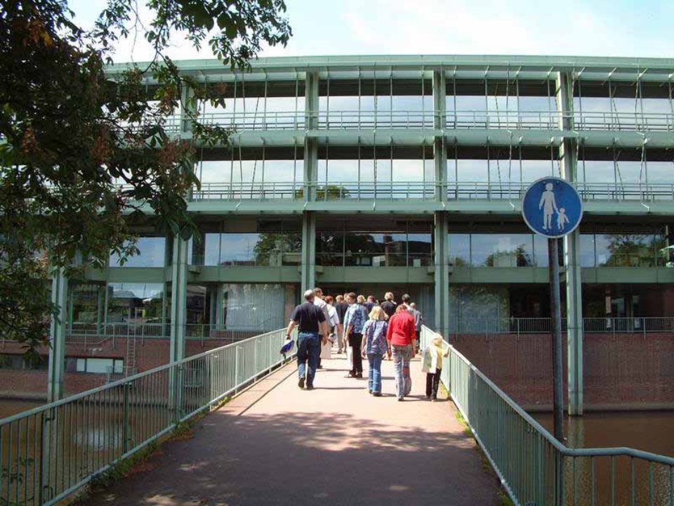 Bocholter neues Rathaus nicht weit von der Ferienwohnung Bocholt/Lowick an der Aa